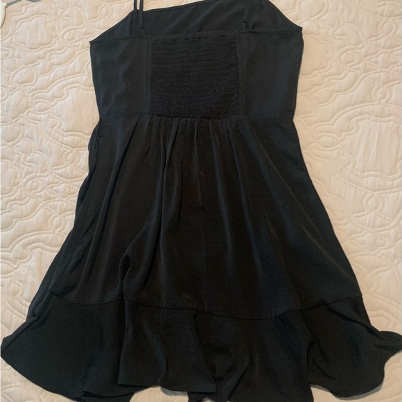 BLACK SLEEVELESS DRESS - Picture 3 of 6